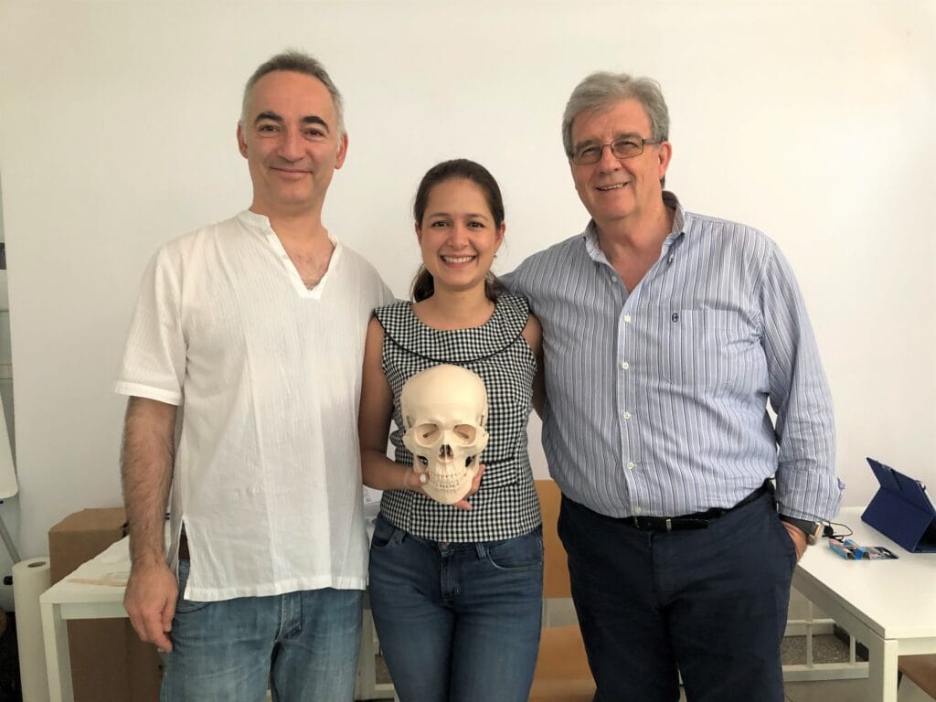 Servicio de traducción e interpretación para el sector odontológico