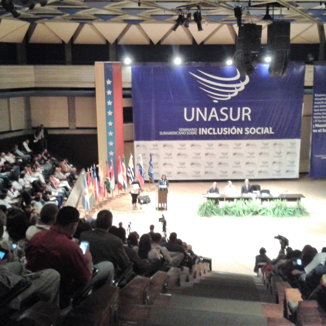 Protocolo y diplomacia. servicios de traducción e interpretación.