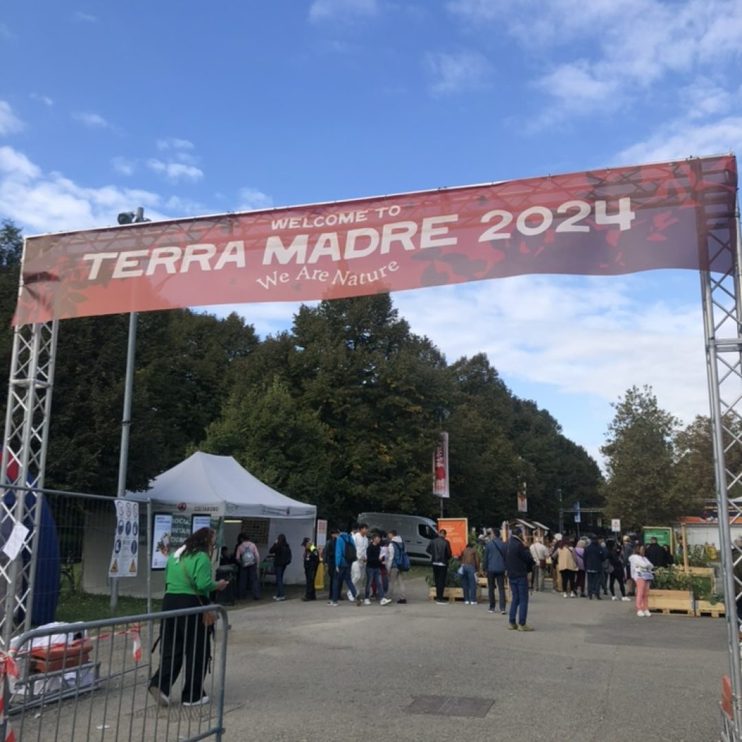 traducción e interpretación simultánea para eventos físicos